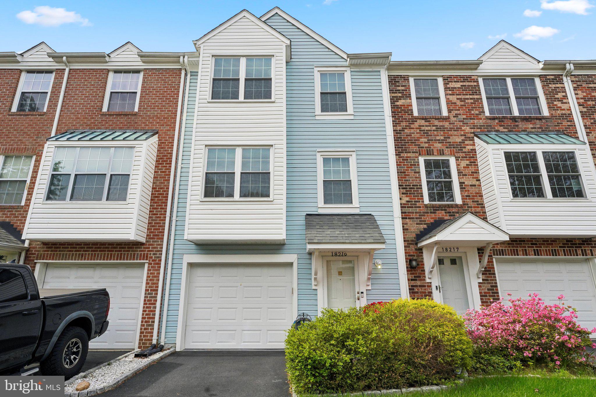 FAIR HILL FARM - Residential
