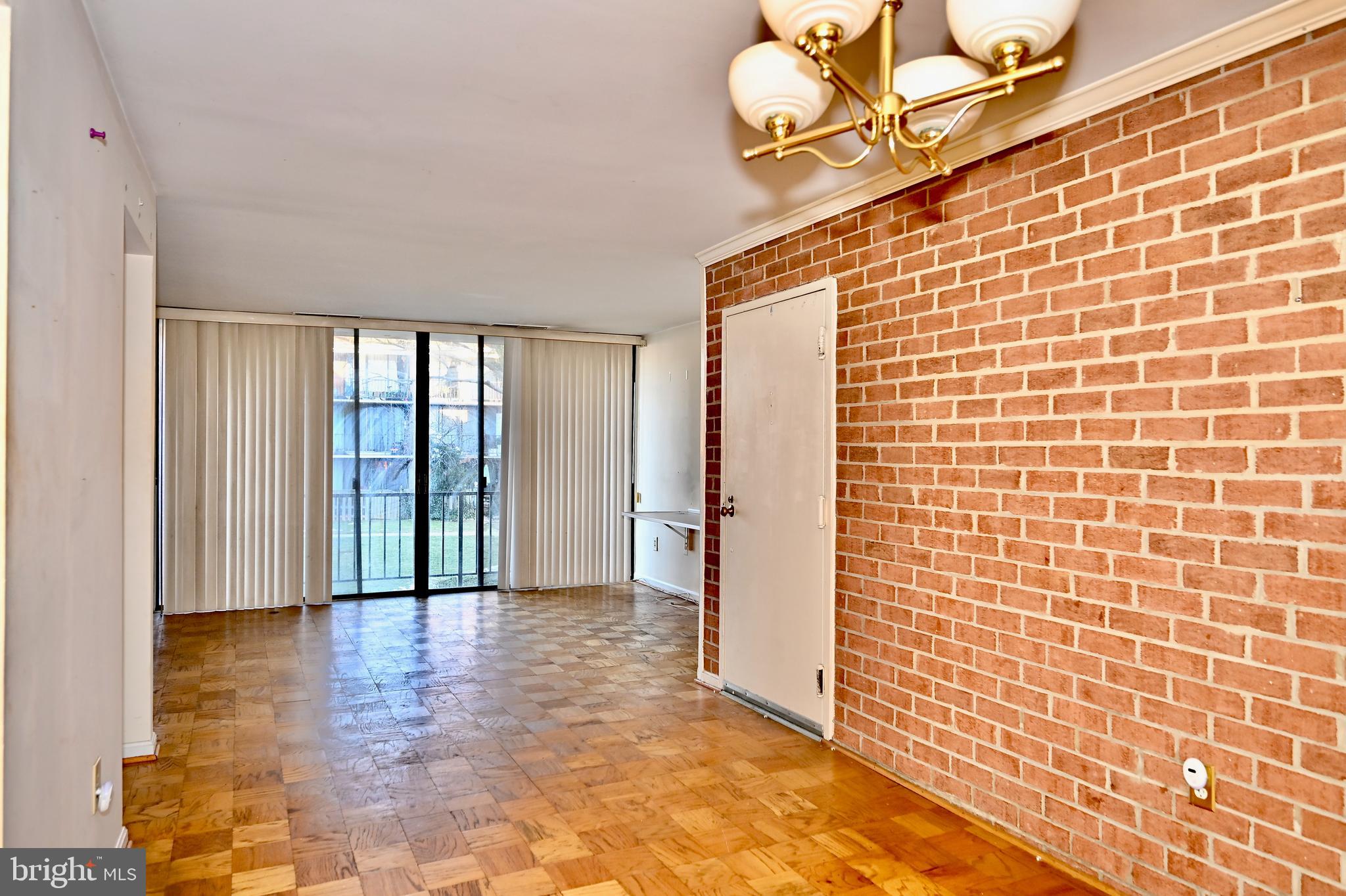 DIAMOND FARM - Residential