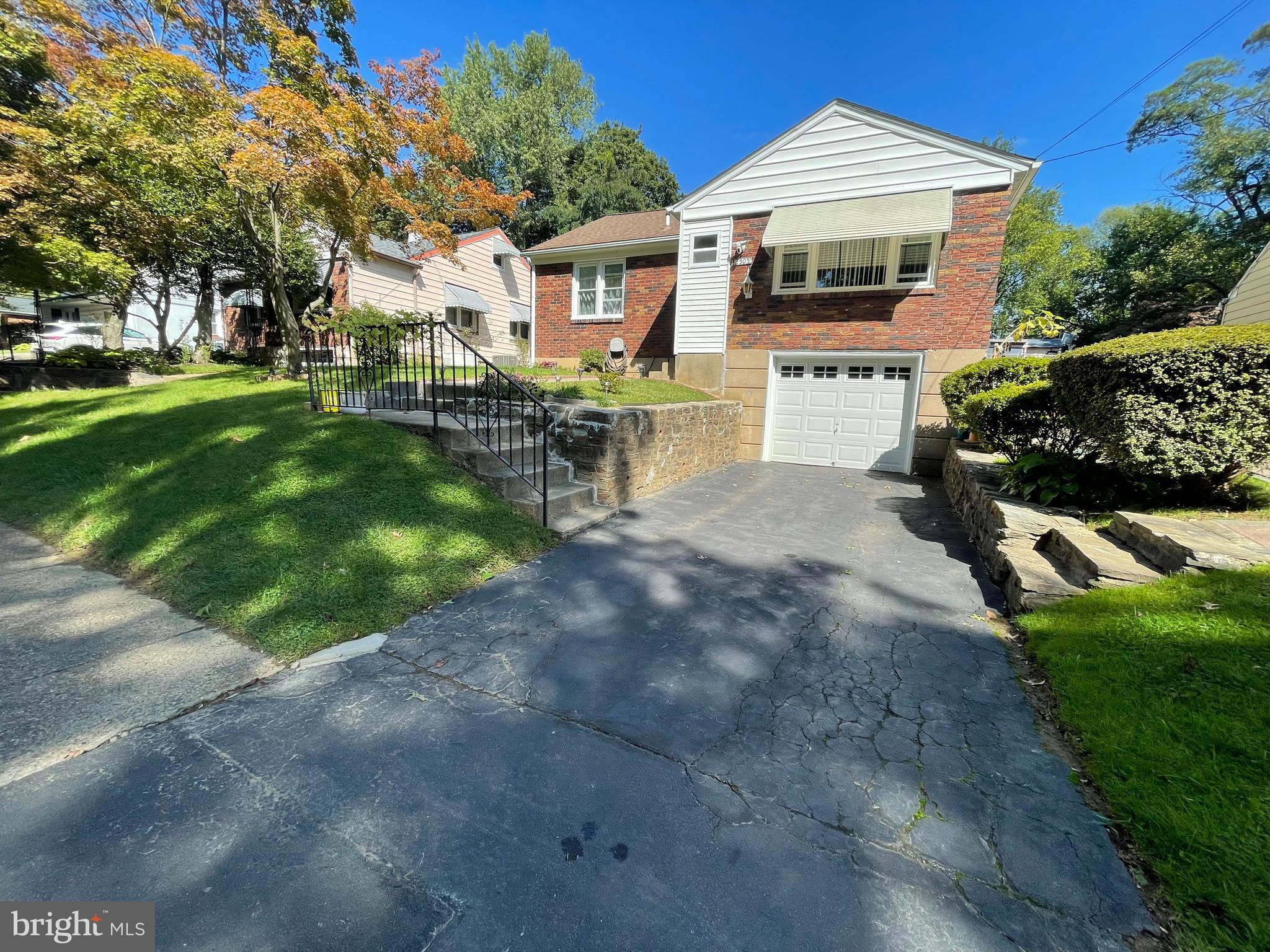ROSLYN - Residential