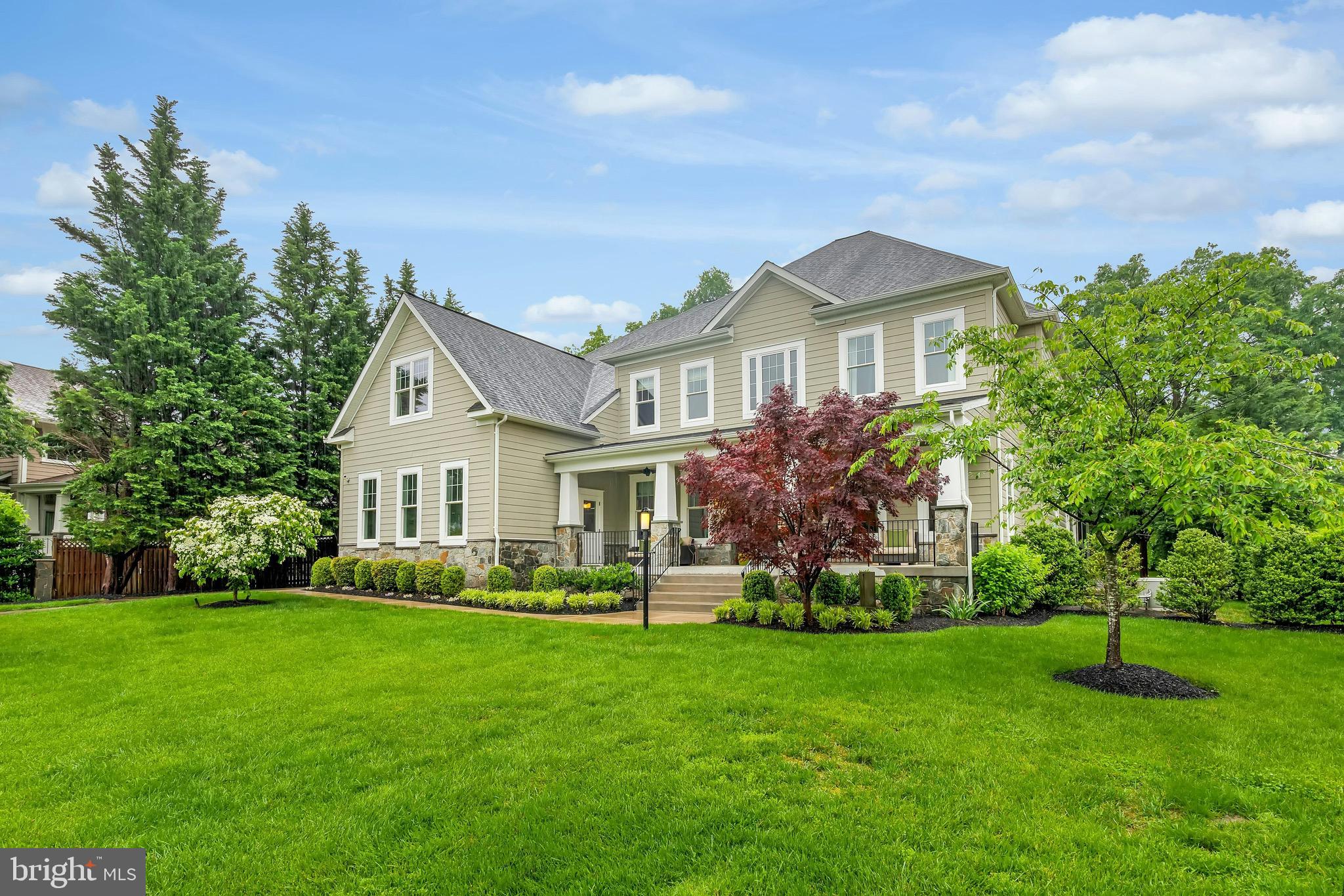 FALLS HILL - Residential
