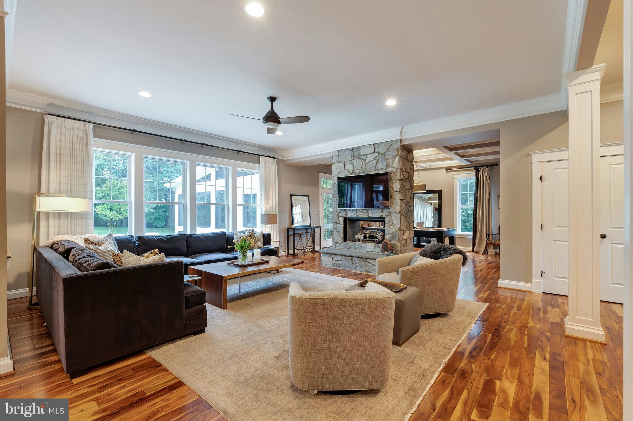 FALLS HILL - Residential