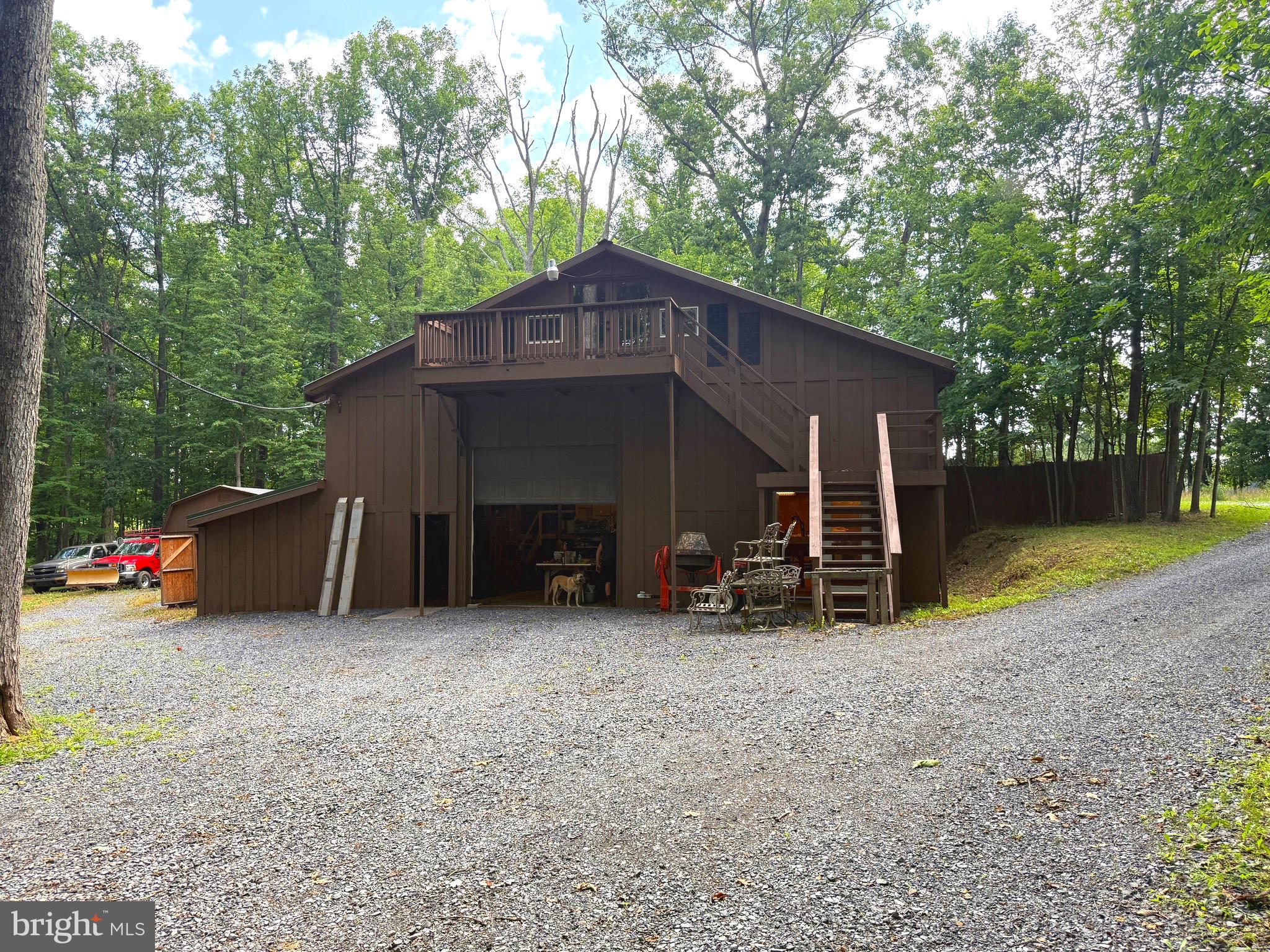 SLEEPY CREEK MOUNTAIN RETREAT - Residential