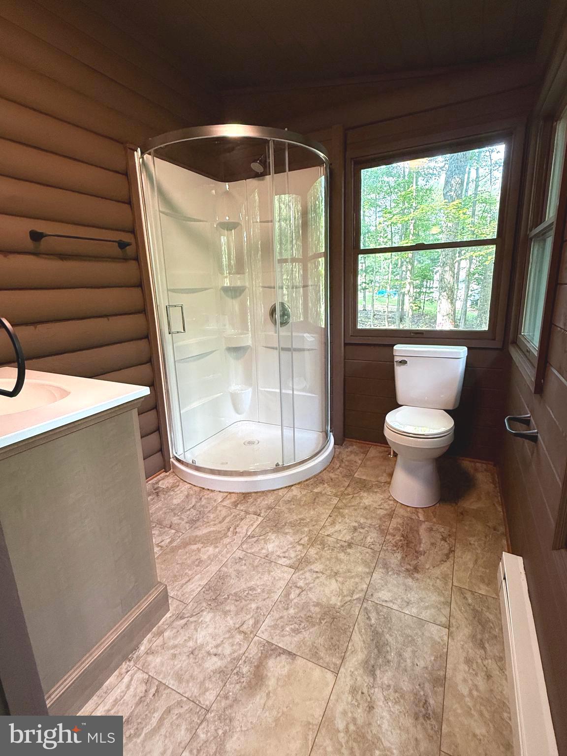 SLEEPY CREEK MOUNTAIN RETREAT - Residential