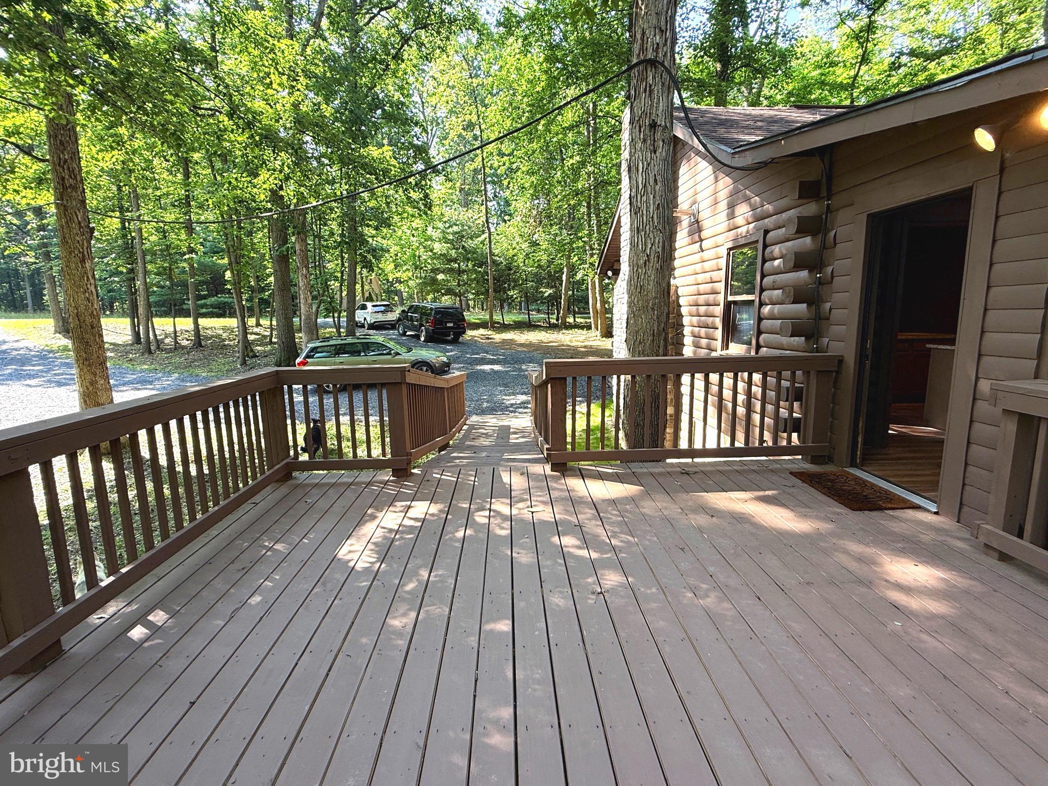SLEEPY CREEK MOUNTAIN RETREAT - Residential