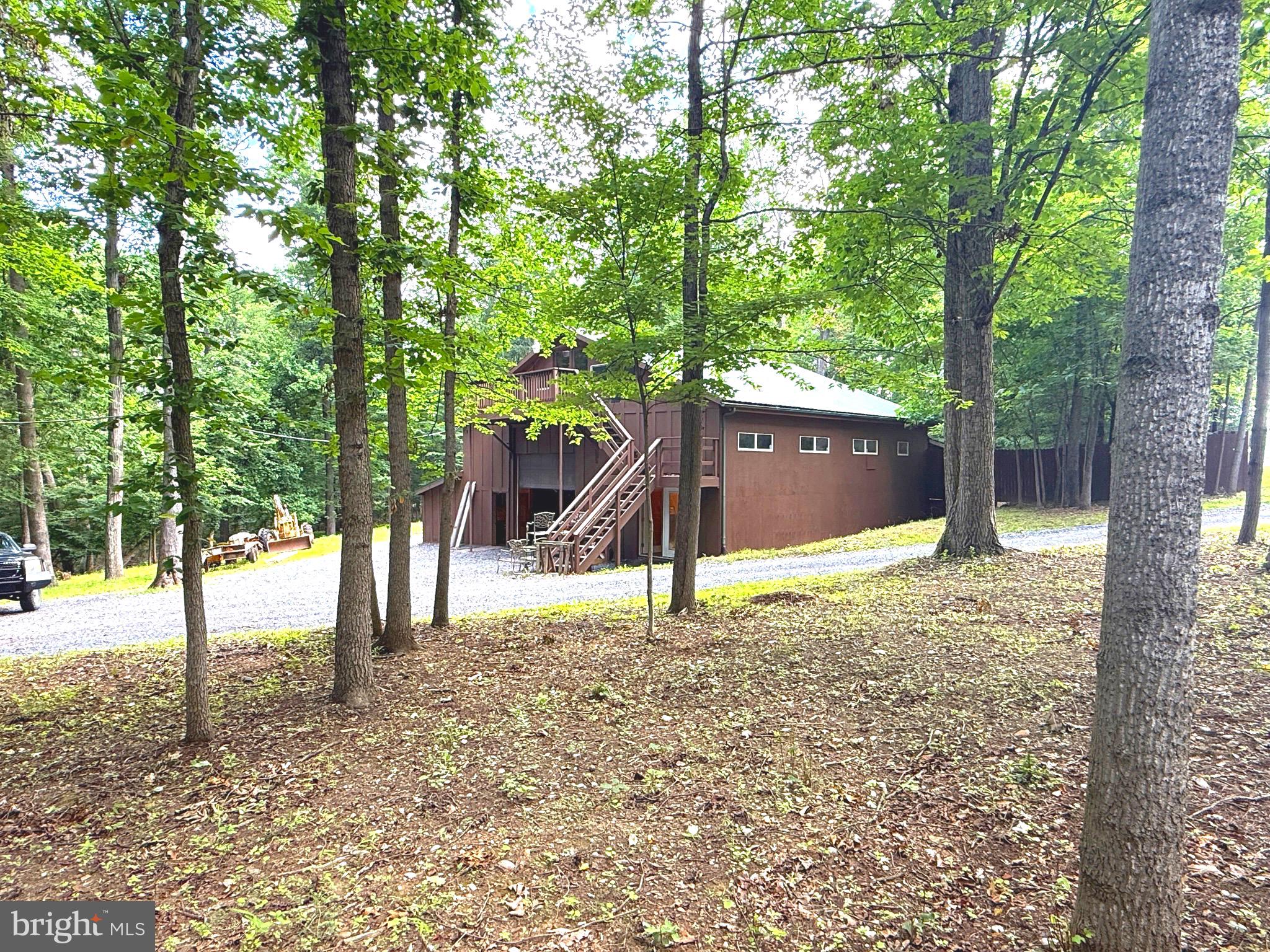 SLEEPY CREEK MOUNTAIN RETREAT - Residential