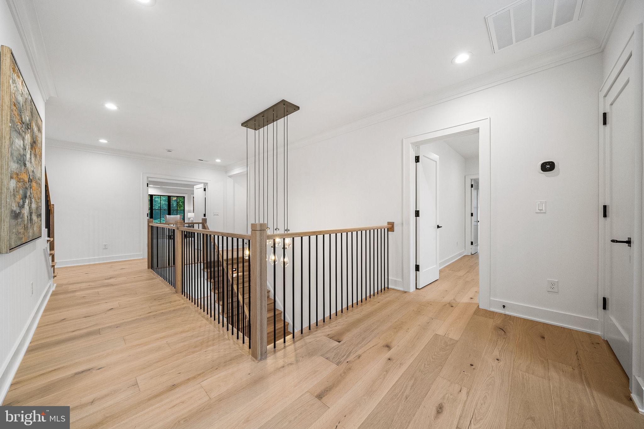 BROYHILL FOREST - Residential