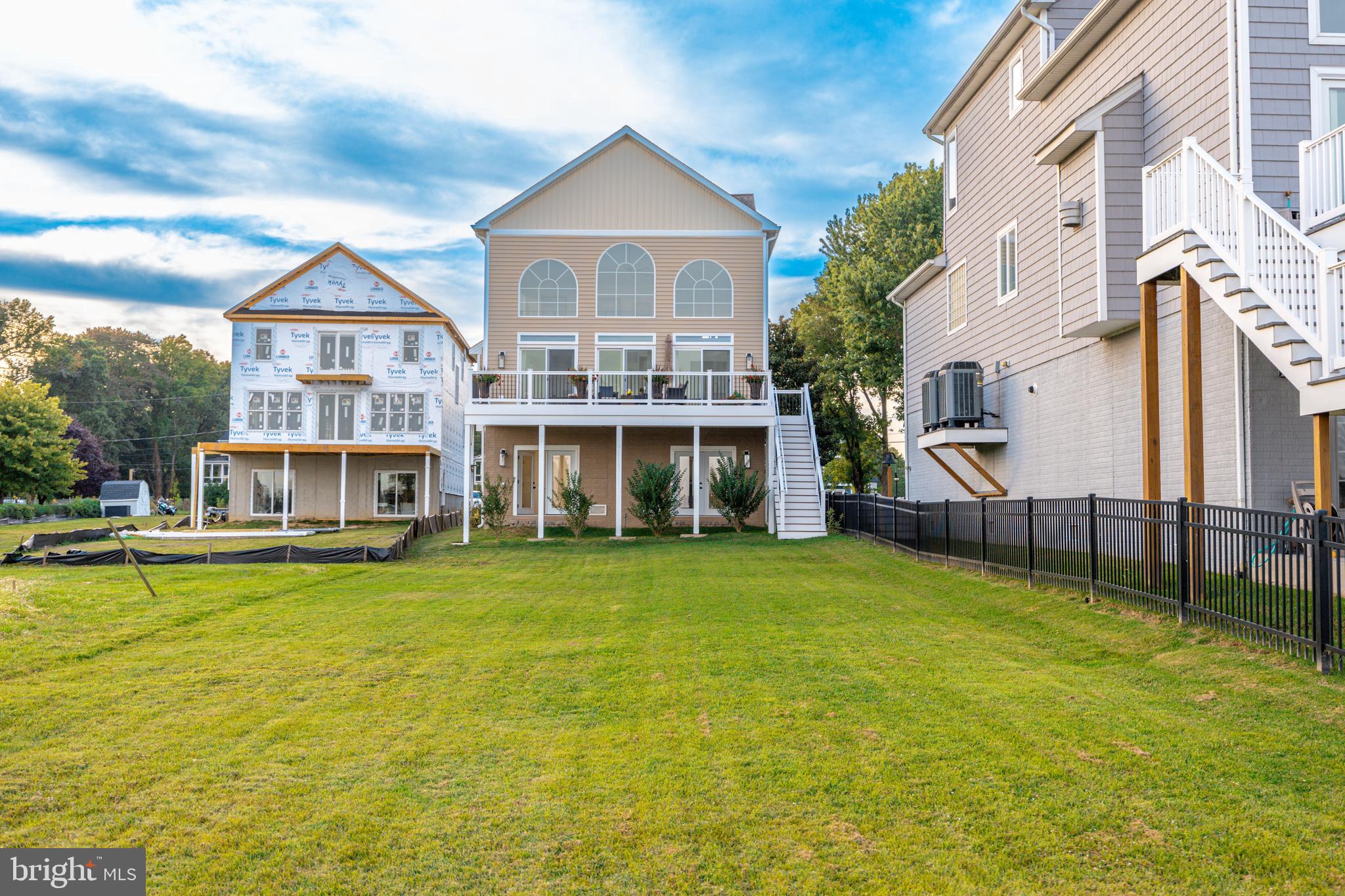 LONG BEACH ESTATES - Residential