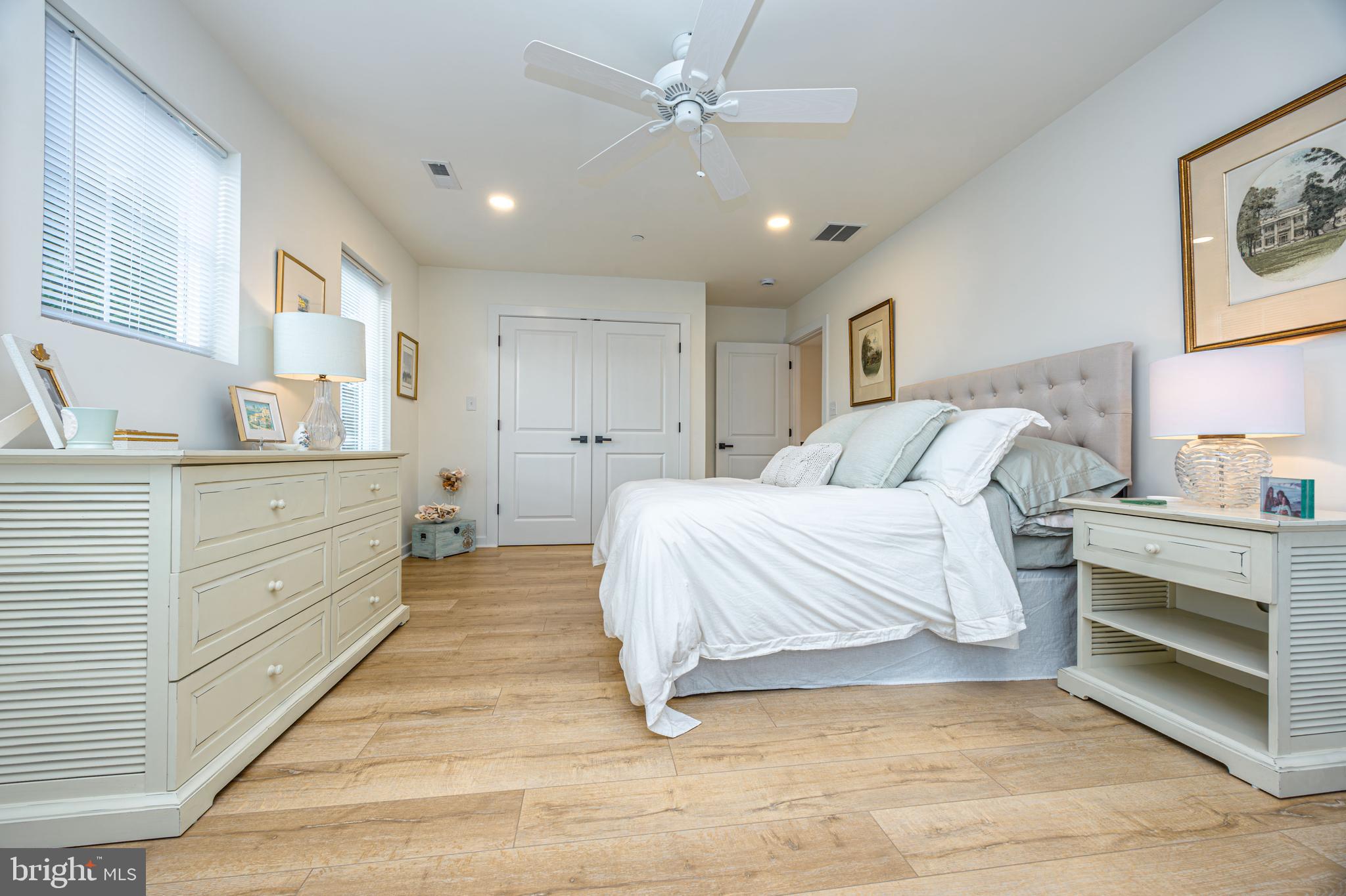 LONG BEACH ESTATES - Residential