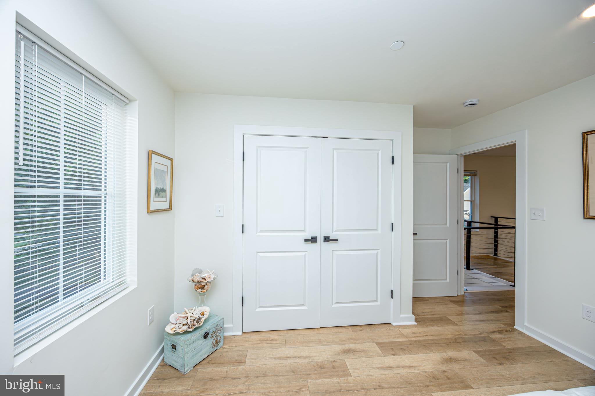 LONG BEACH ESTATES - Residential