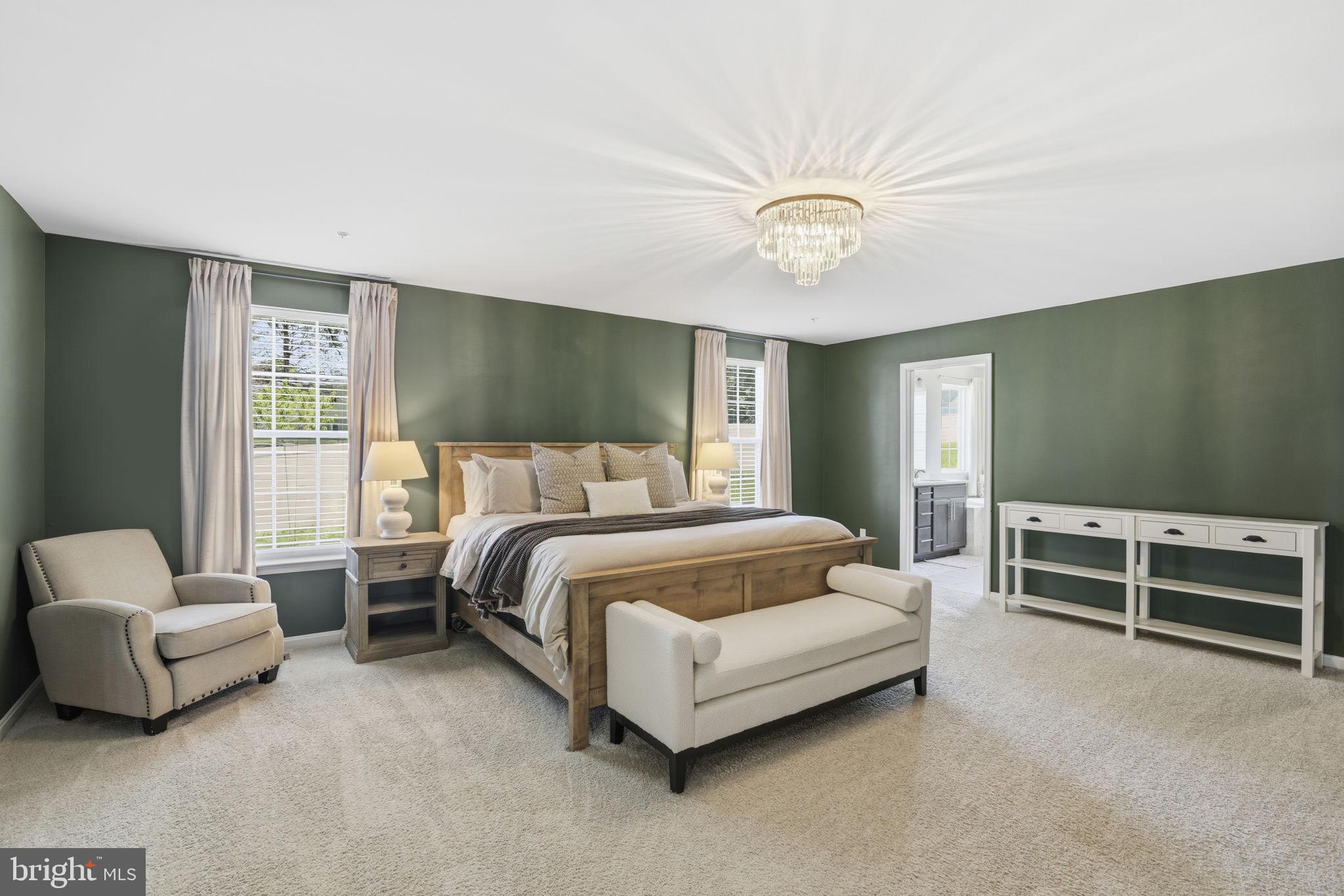 SOMERSET HILL - Residential