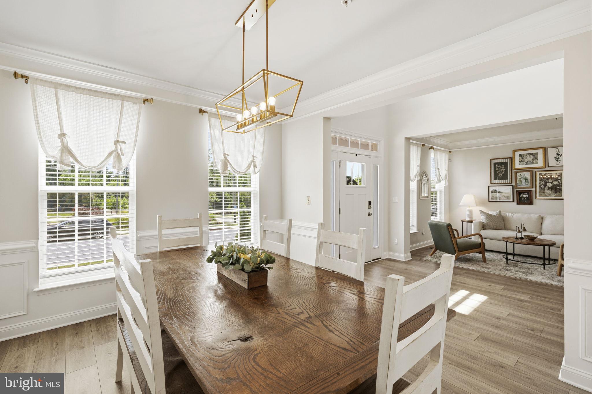 SOMERSET HILL - Residential