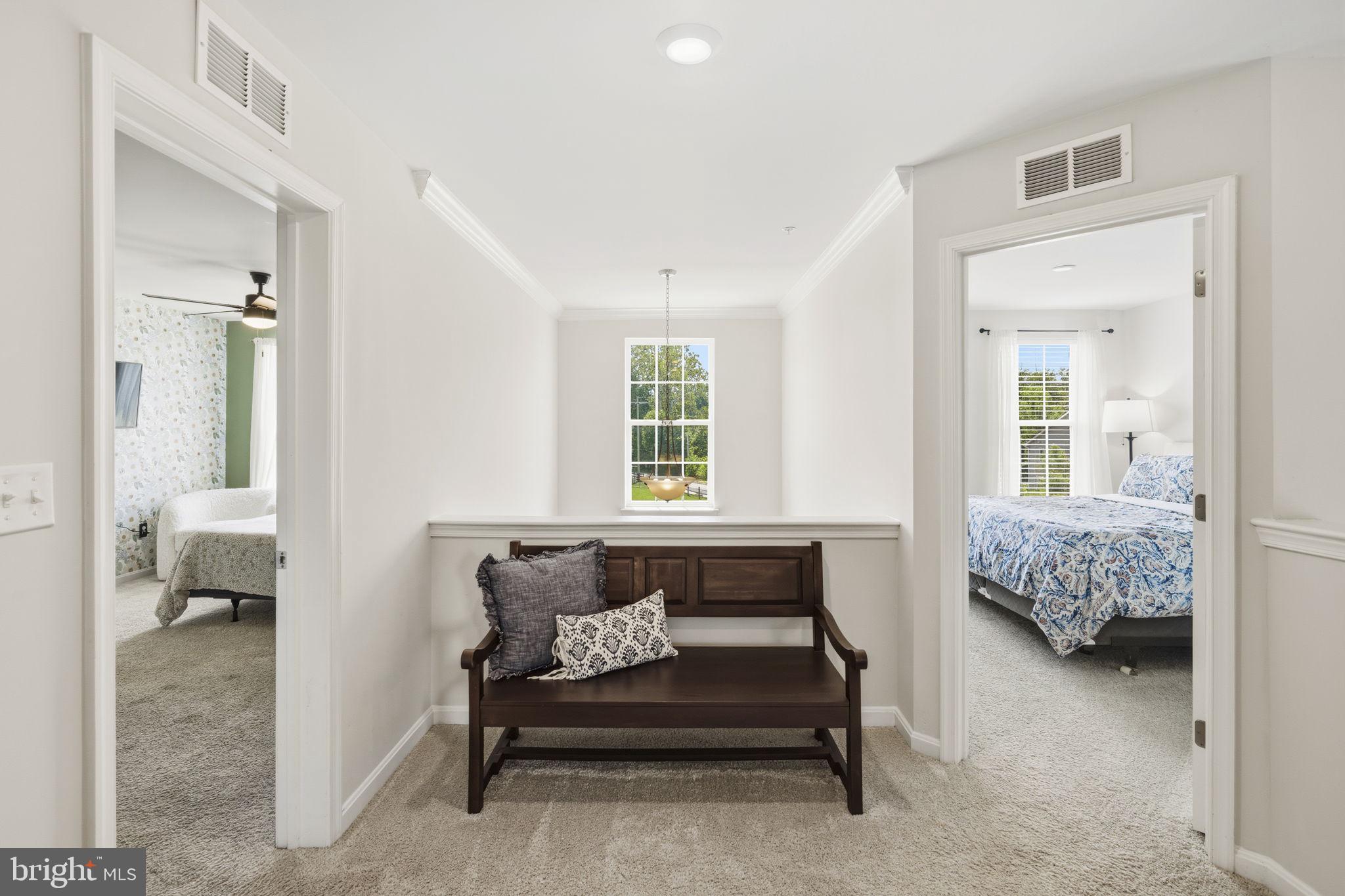 SOMERSET HILL - Residential