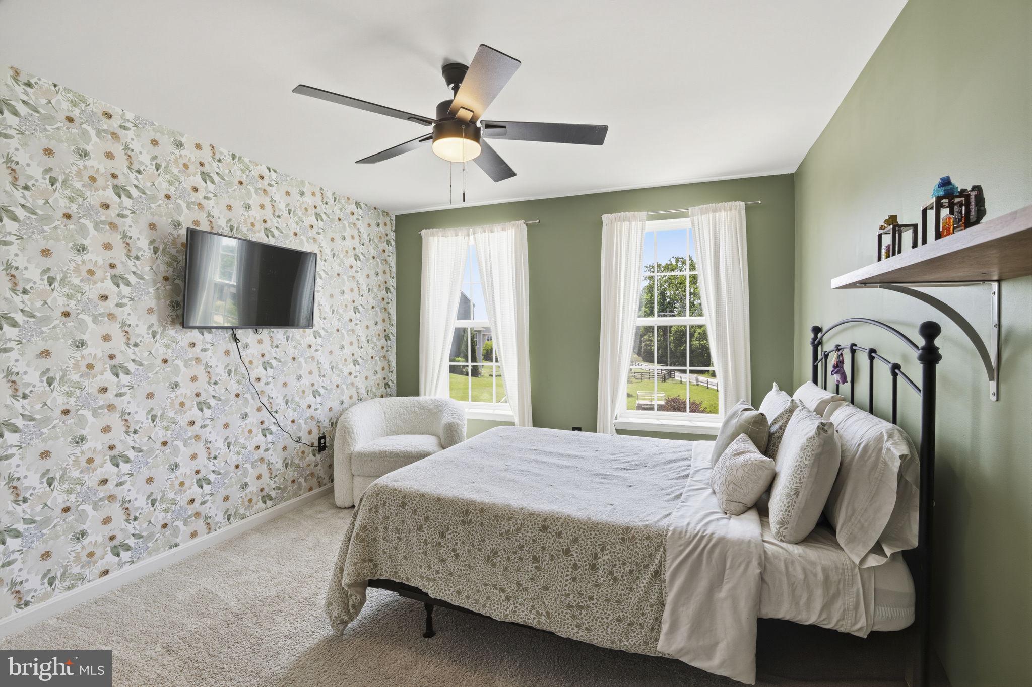 SOMERSET HILL - Residential