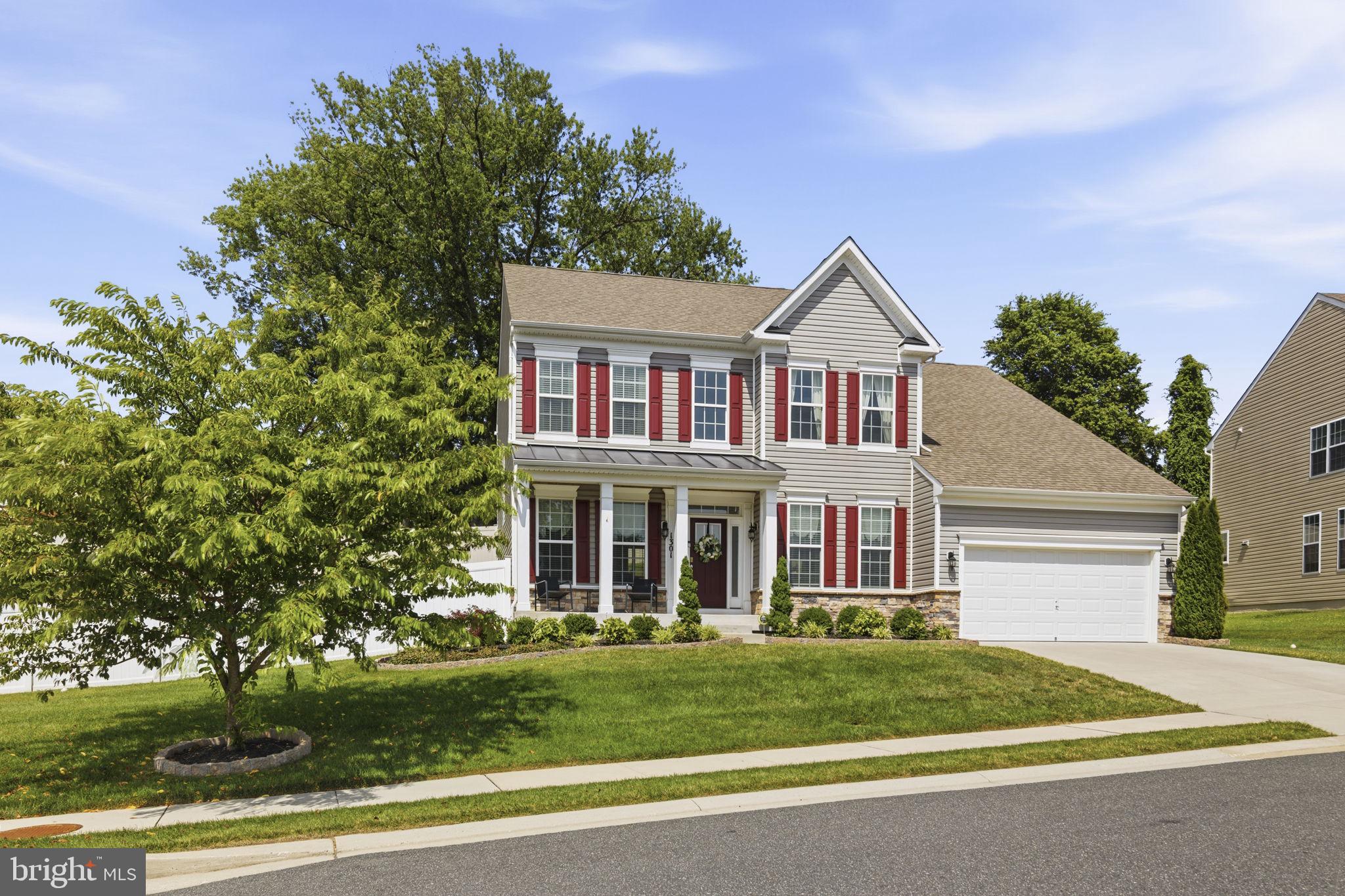 SOMERSET HILL - Residential