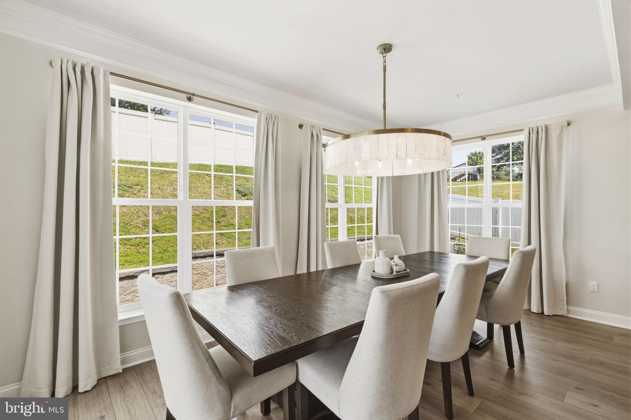 SOMERSET HILL - Residential