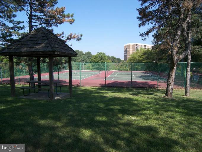 IDYLWOOD TOWERS CONDO - Residential Lease