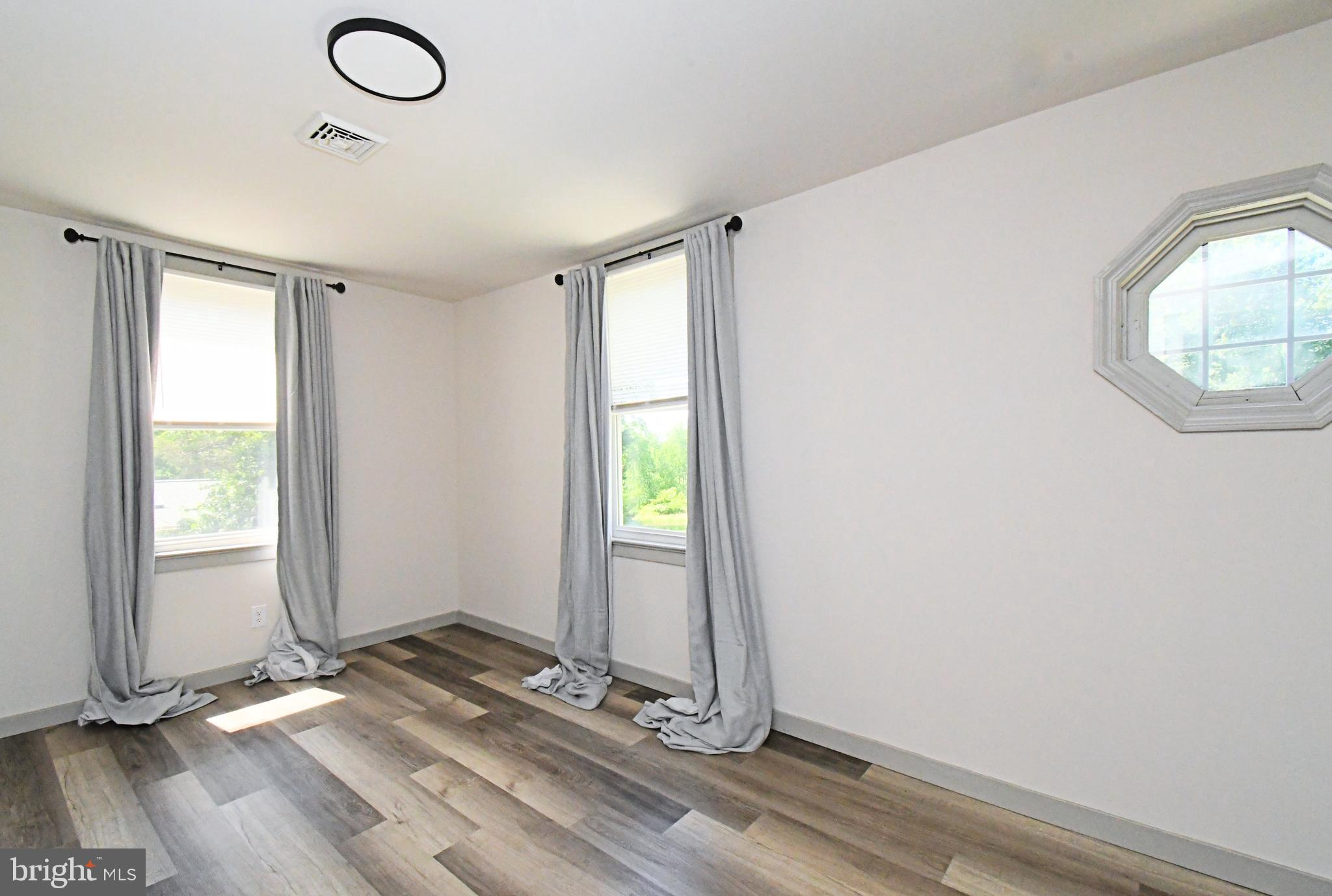 NON AVAILABLE - Residential