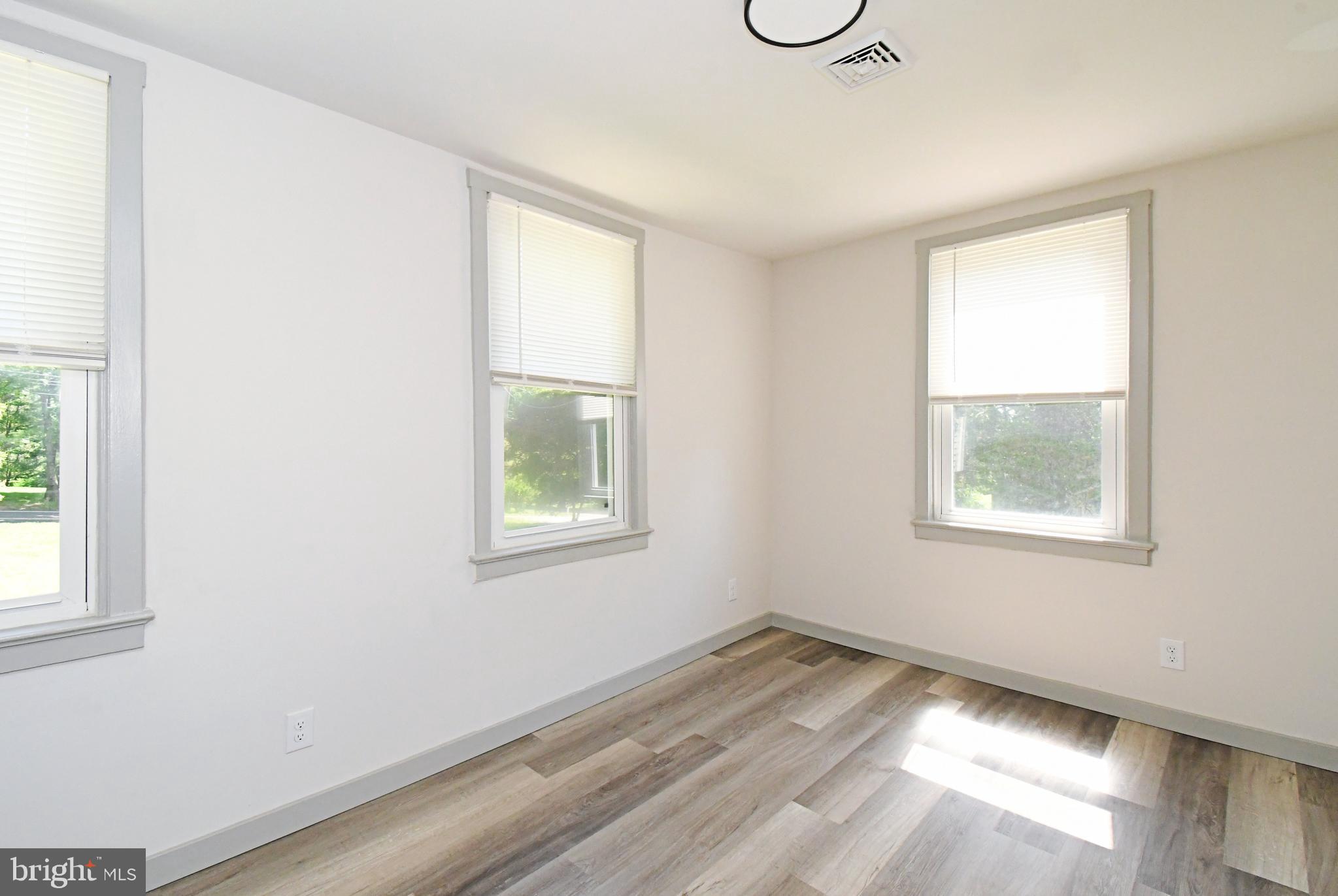 NON AVAILABLE - Residential