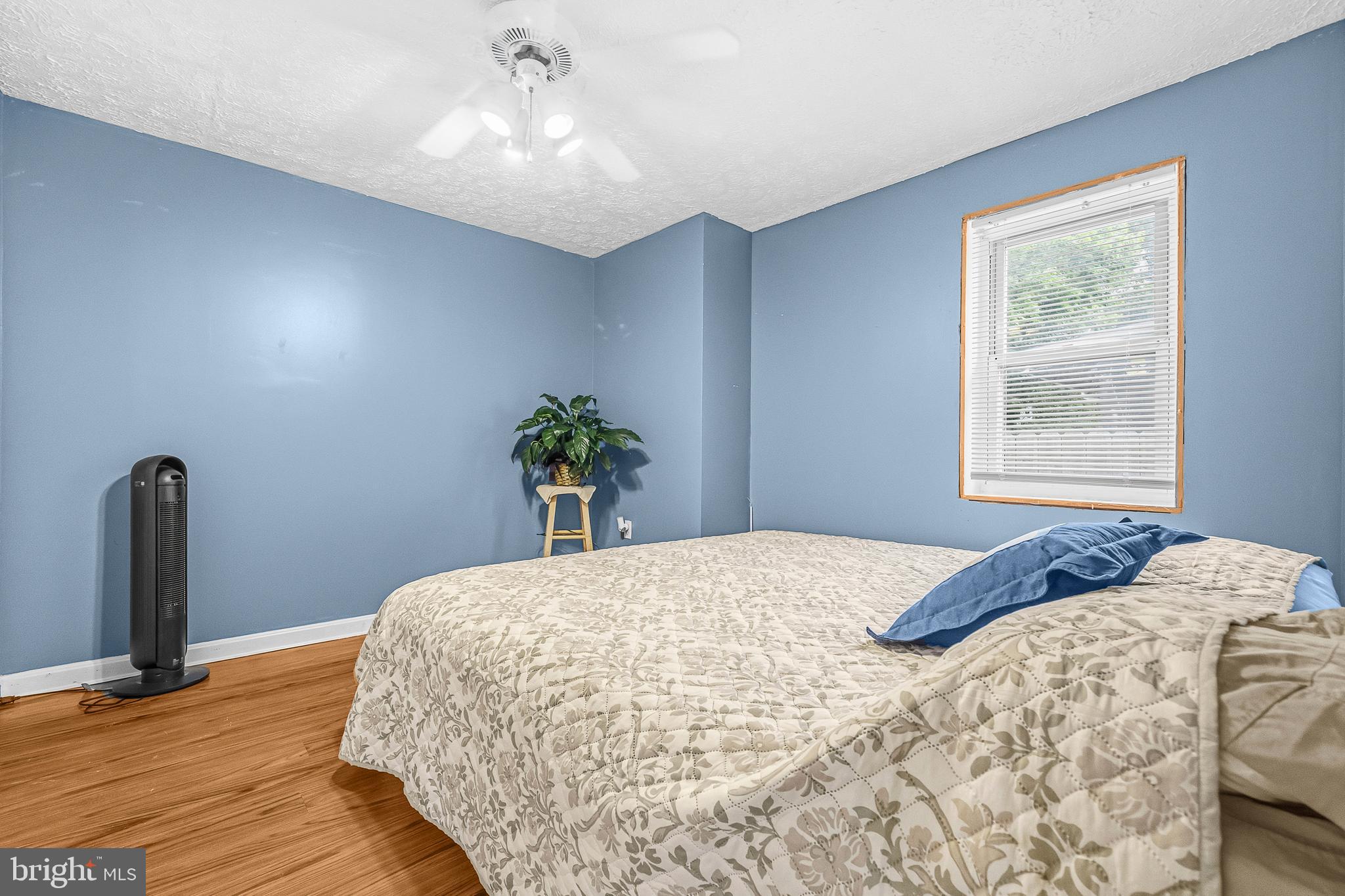 HILLCREST - Residential