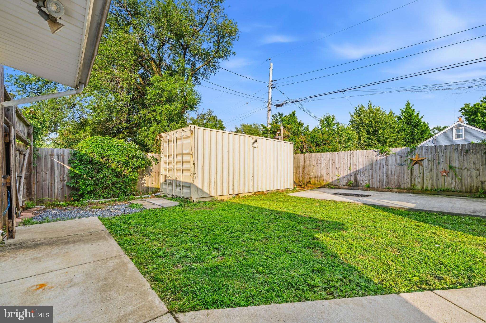 HILLCREST - Residential
