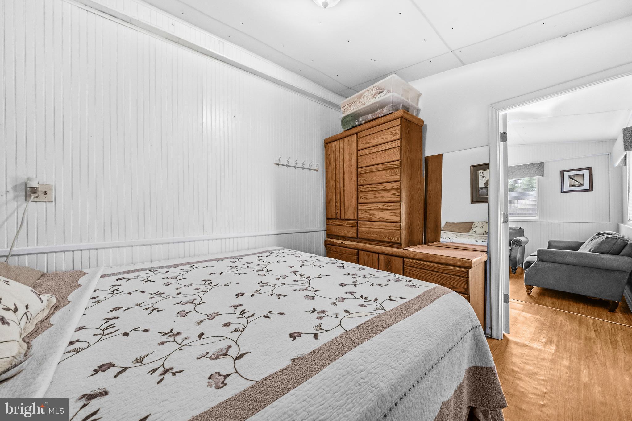 HILLCREST - Residential
