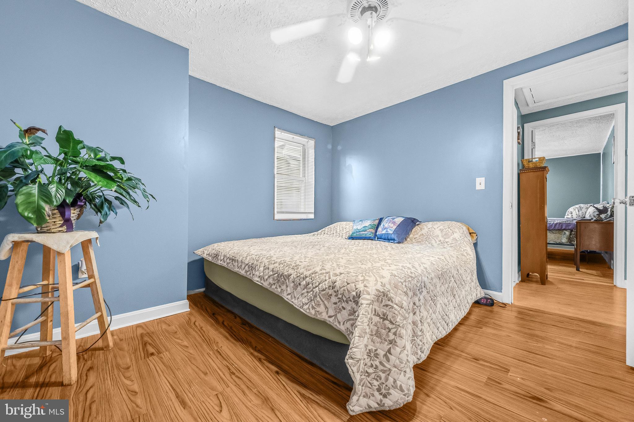 HILLCREST - Residential