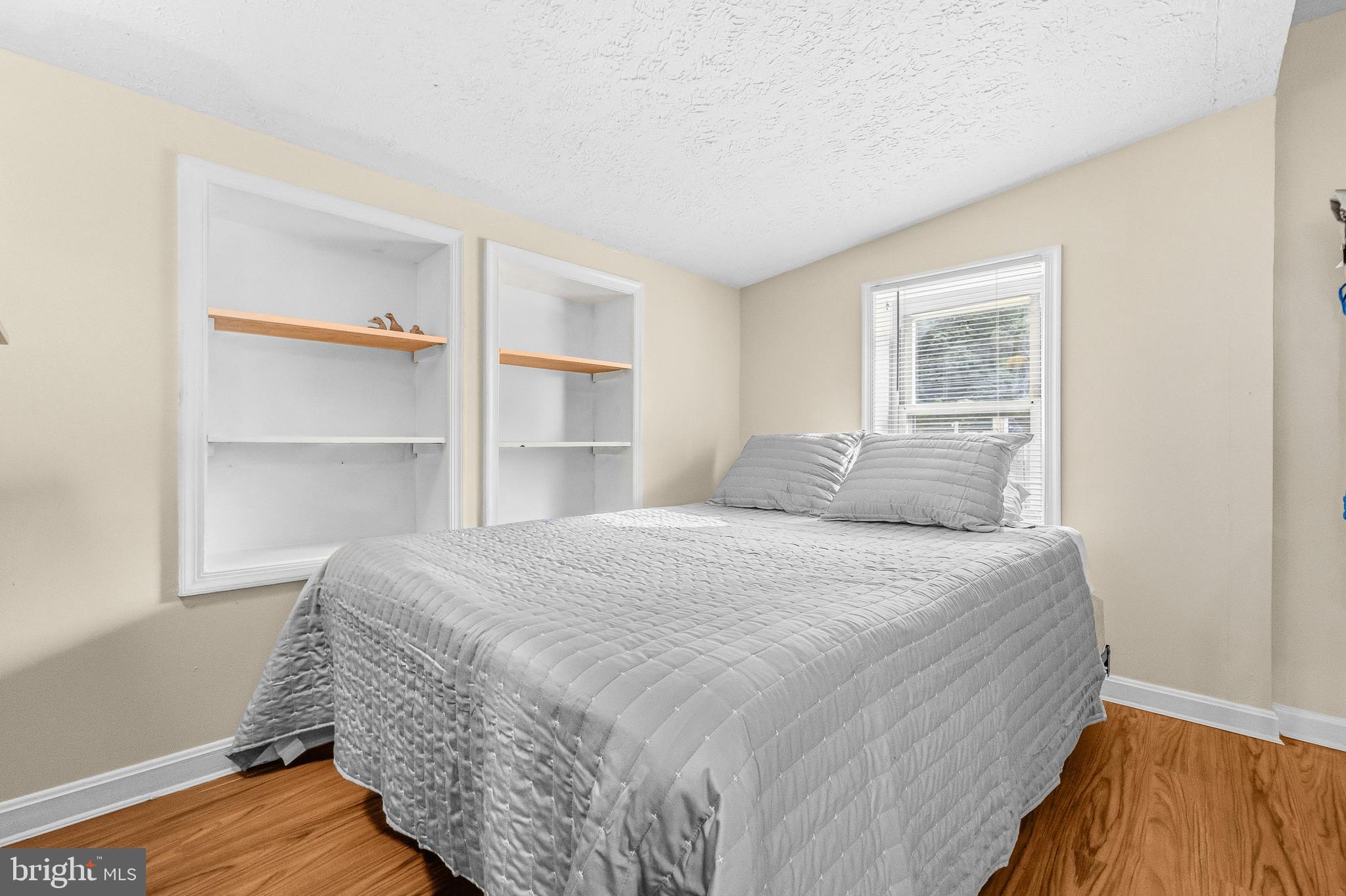 HILLCREST - Residential