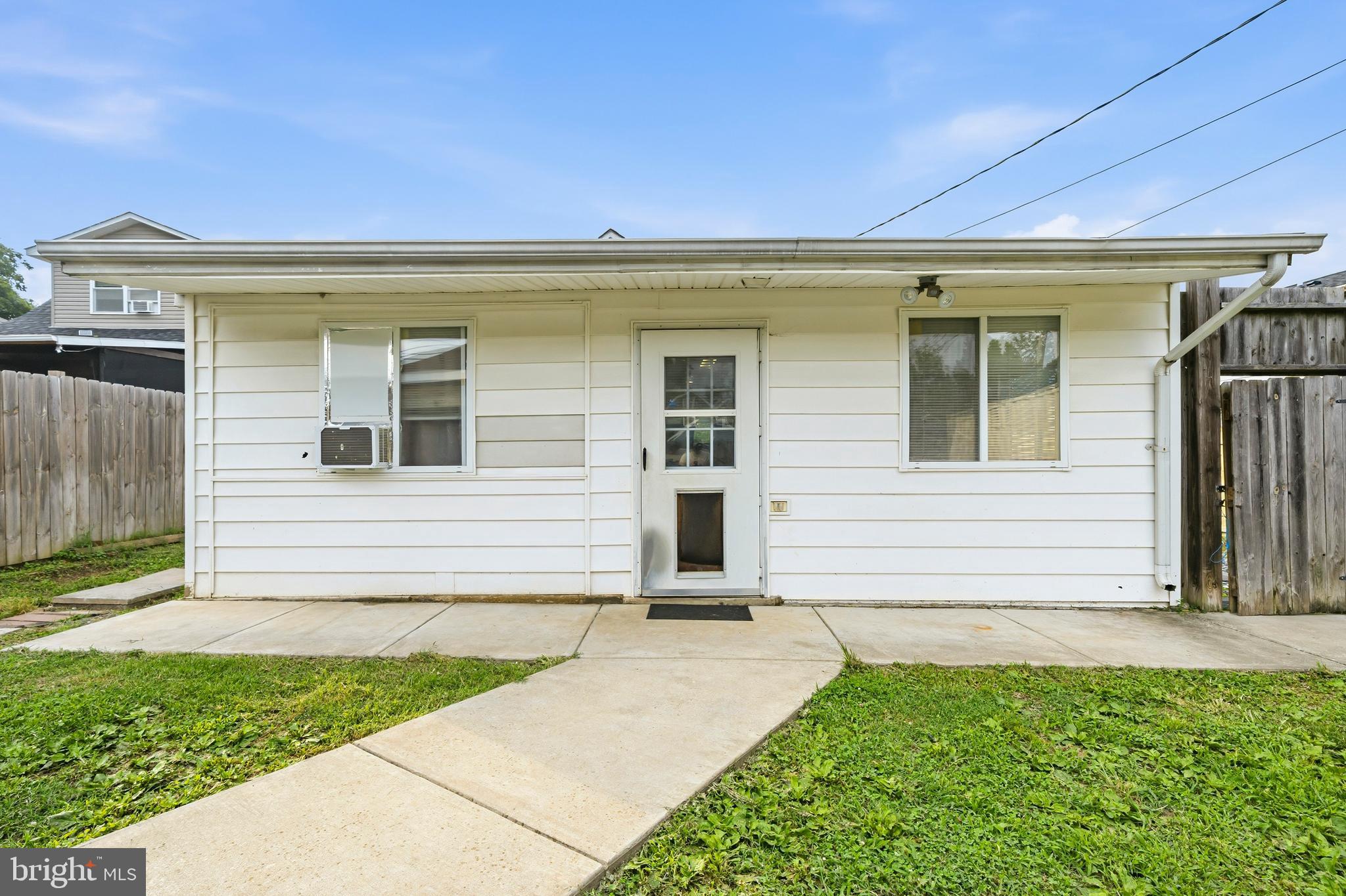 HILLCREST - Residential