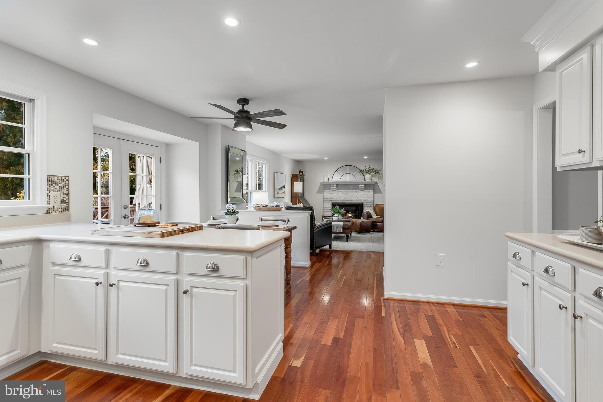 WOODLEA MANOR - Residential