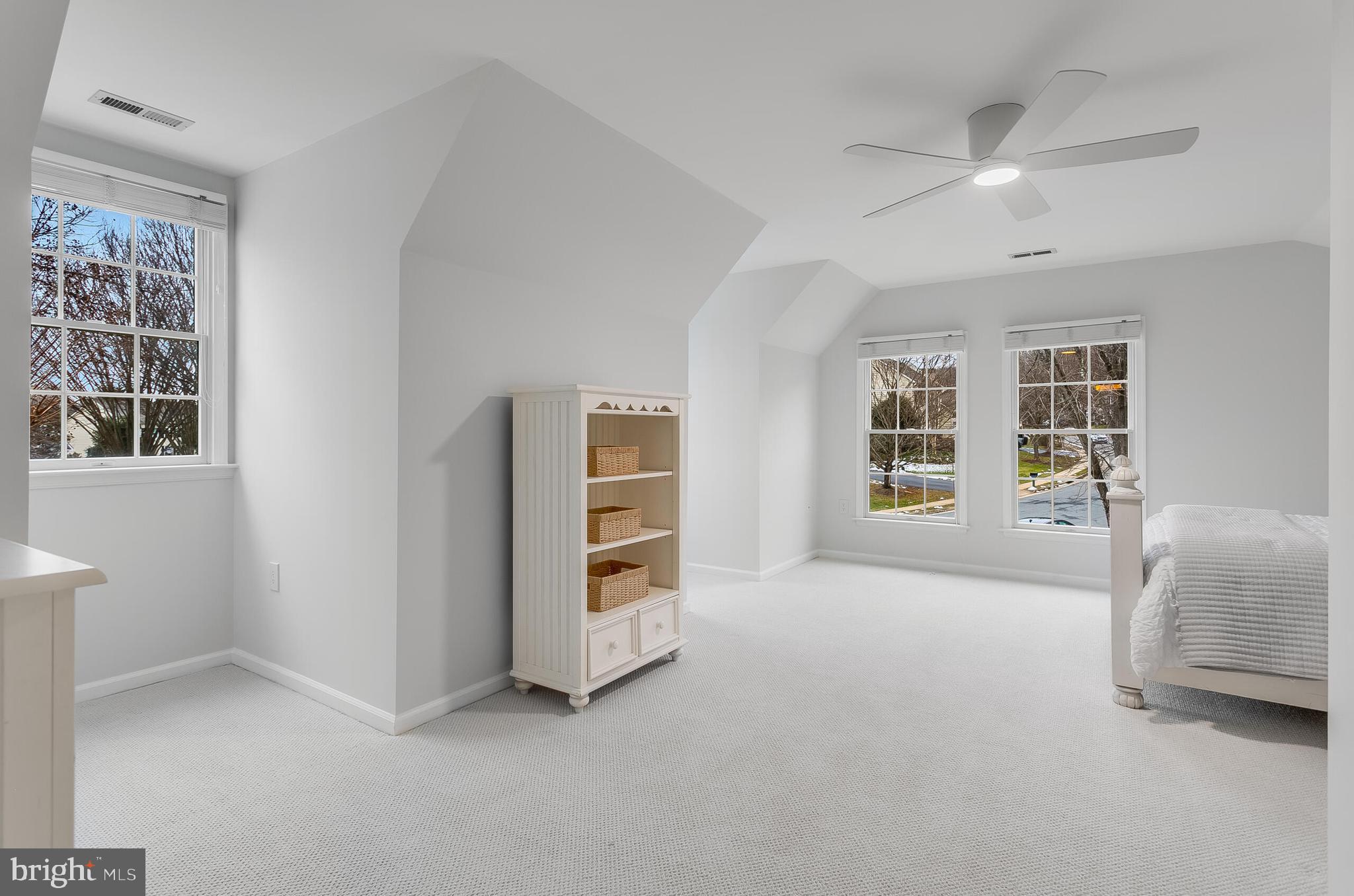 WOODLEA MANOR - Residential
