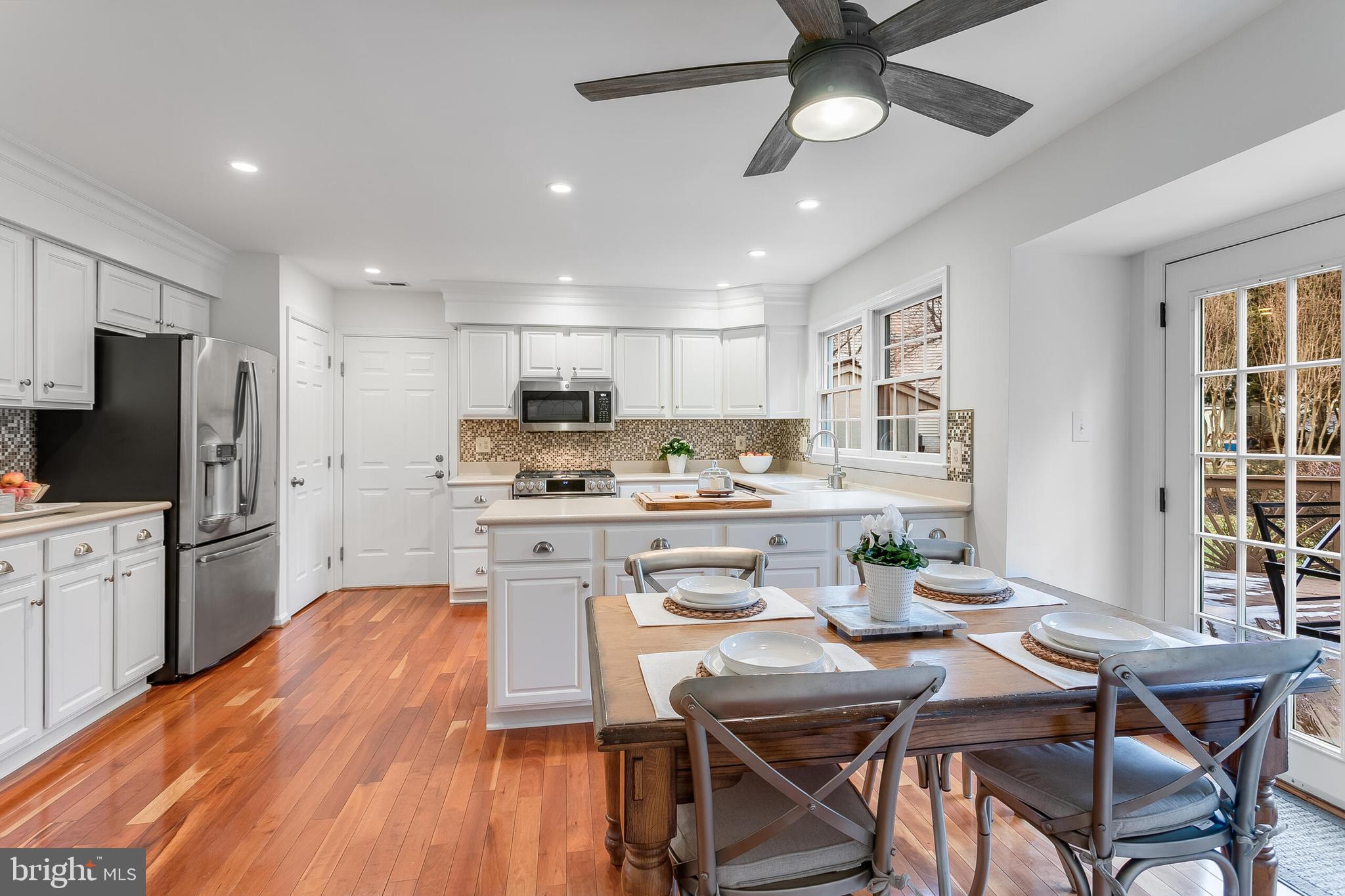 WOODLEA MANOR - Residential