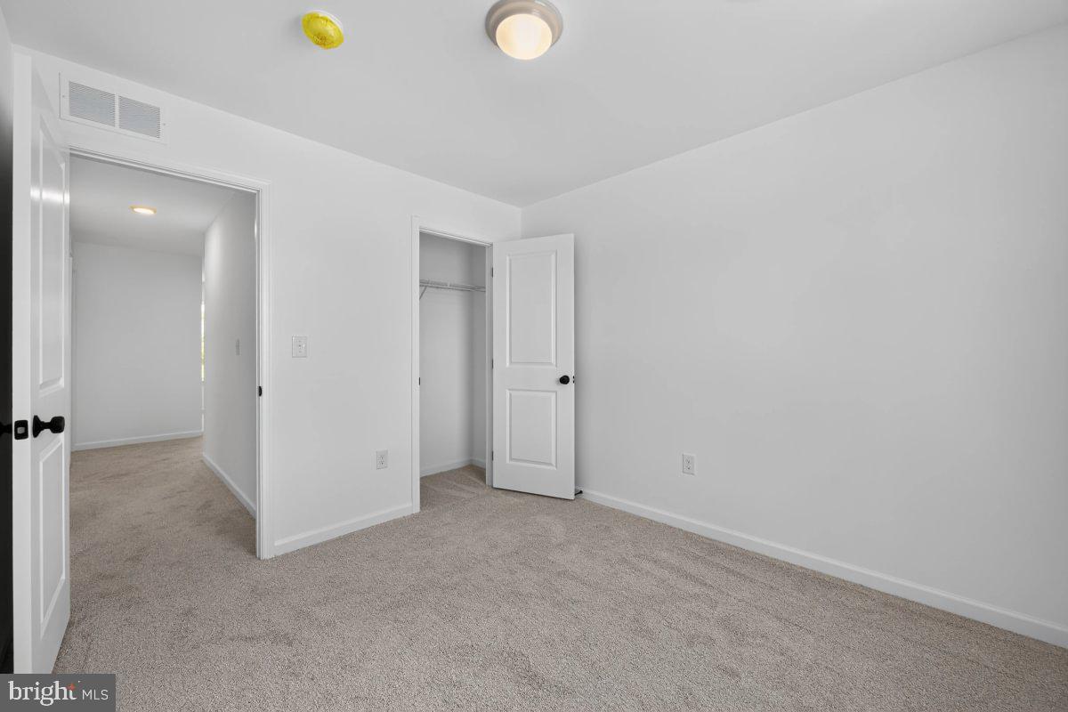 DEERFIELD ESTATES - Residential
