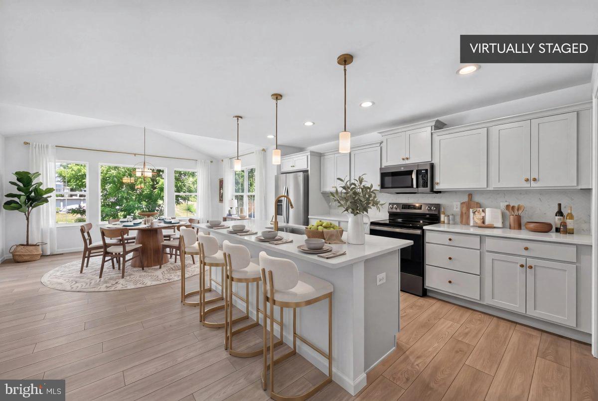 DEERFIELD ESTATES - Residential