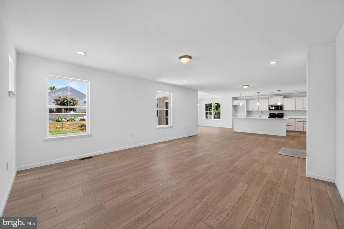 DEERFIELD ESTATES - Residential