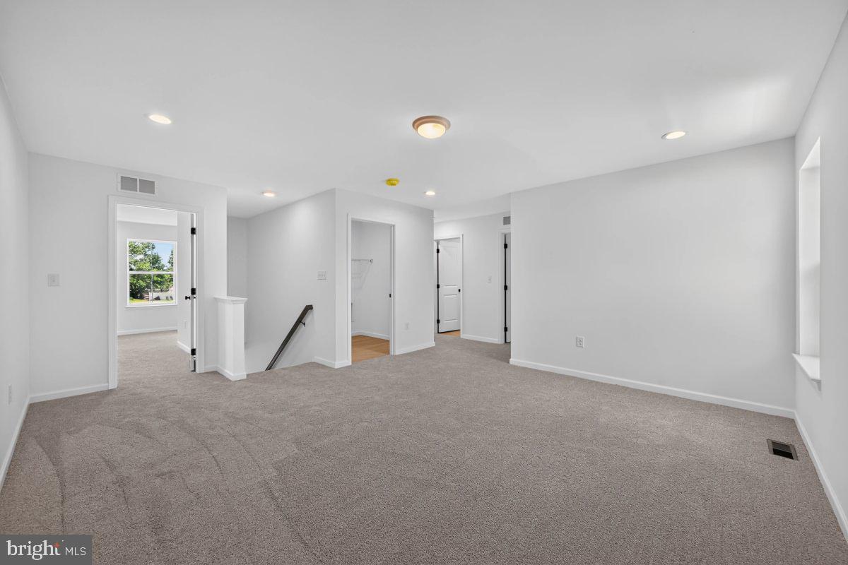 DEERFIELD ESTATES - Residential