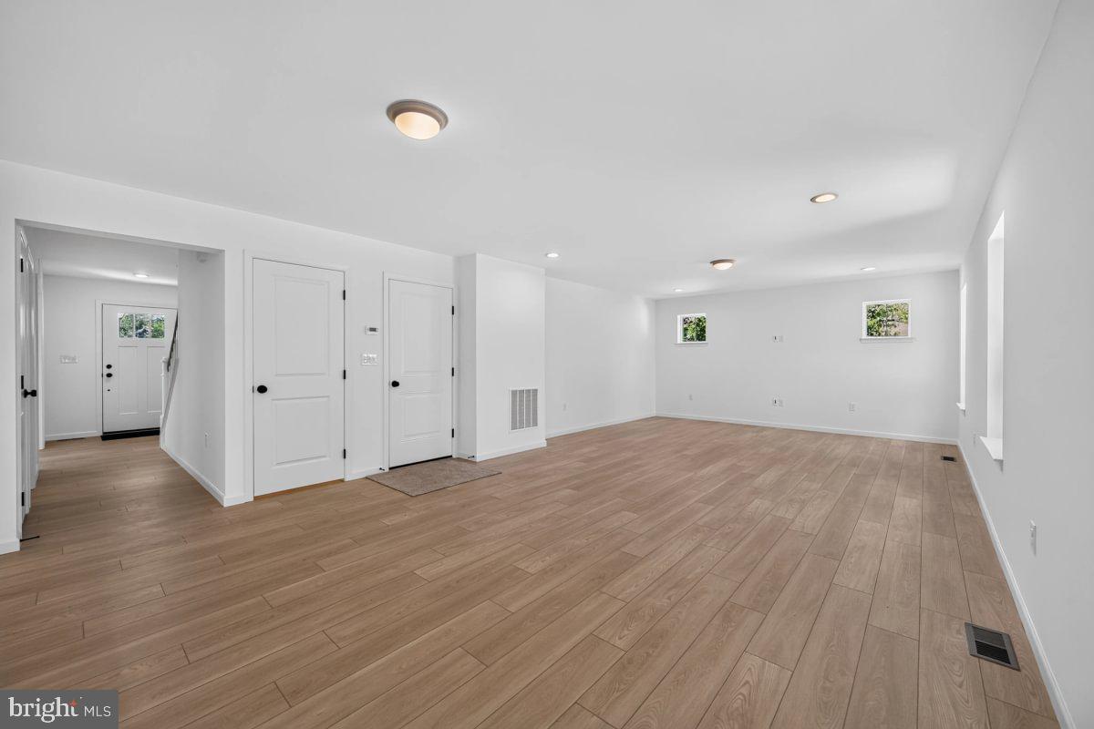 DEERFIELD ESTATES - Residential