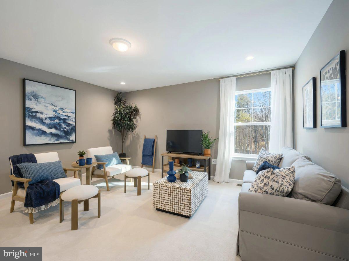 DEERFIELD ESTATES - Residential