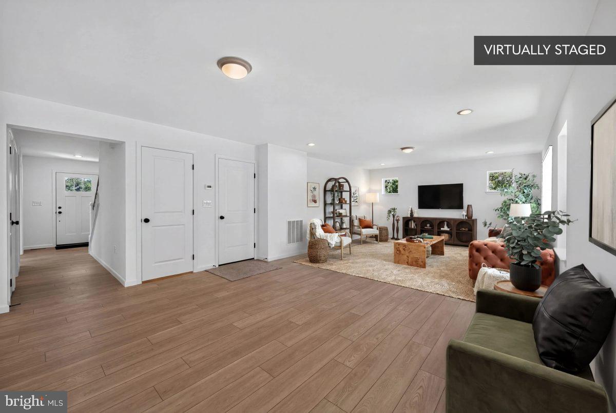DEERFIELD ESTATES - Residential