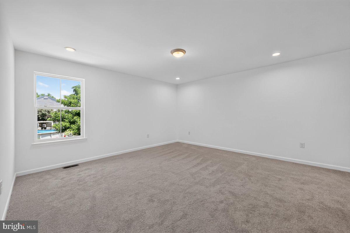 DEERFIELD ESTATES - Residential