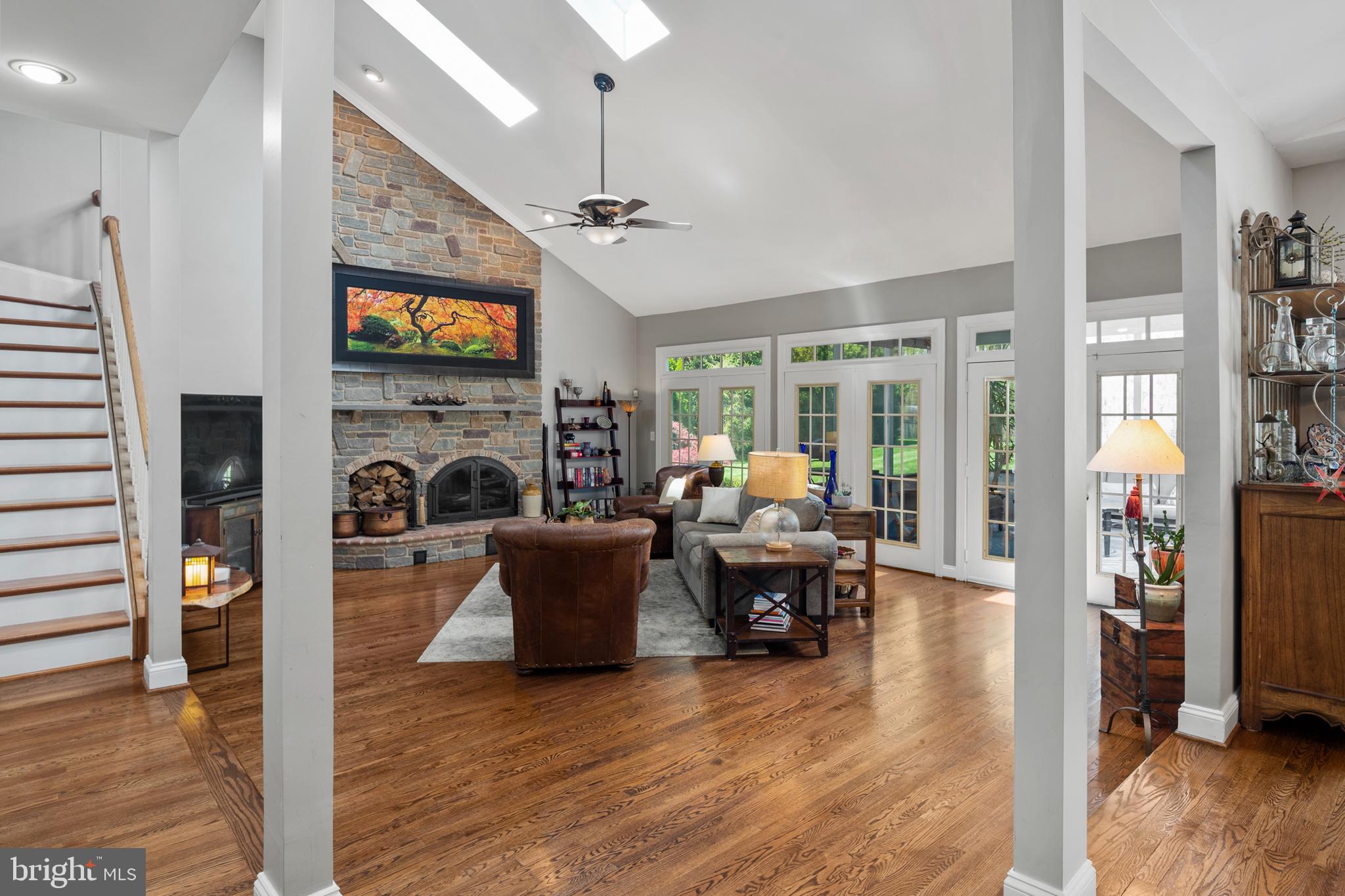 WEST FRIENDSHIP - Residential