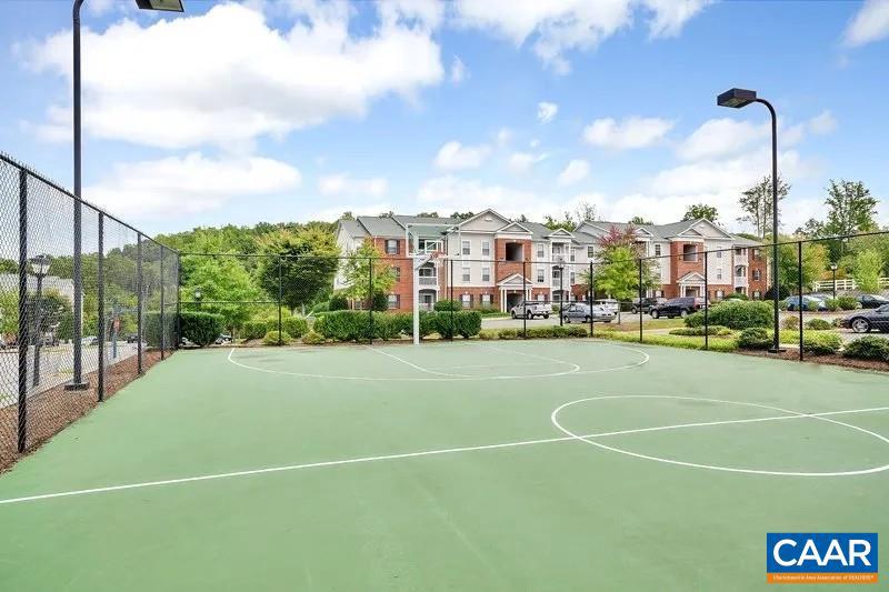 EAGLES LANDING - Residential