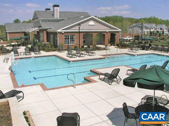 EAGLES LANDING - Residential