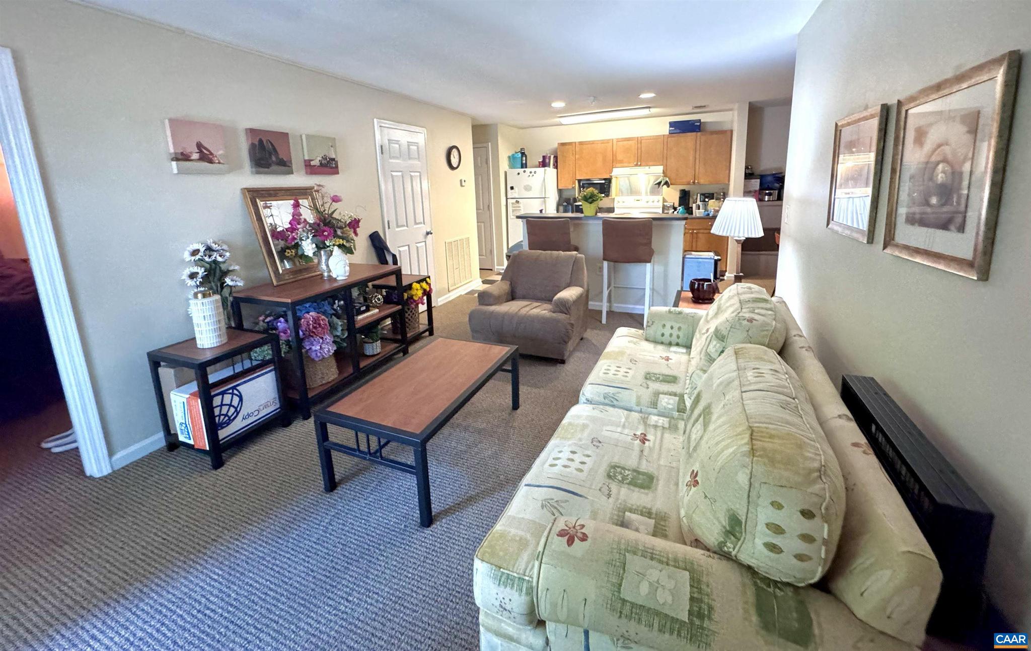 EAGLES LANDING - Residential