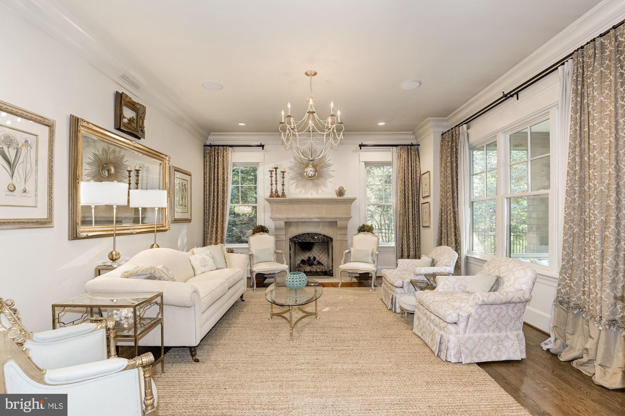 BRADLEY HILLS GROVE - Residential