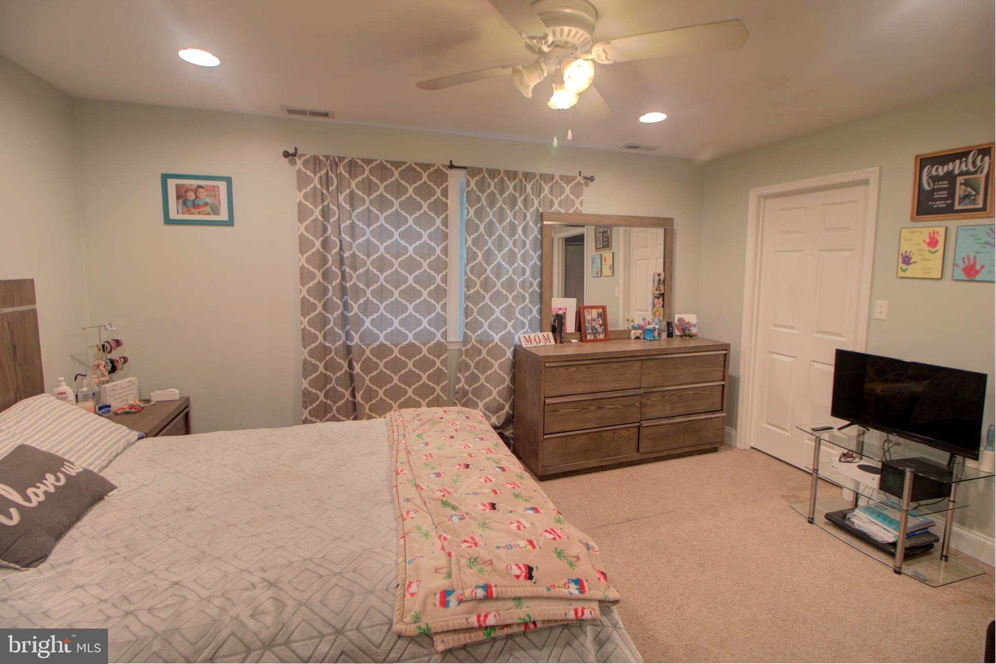 RIVERVIEW - Residential