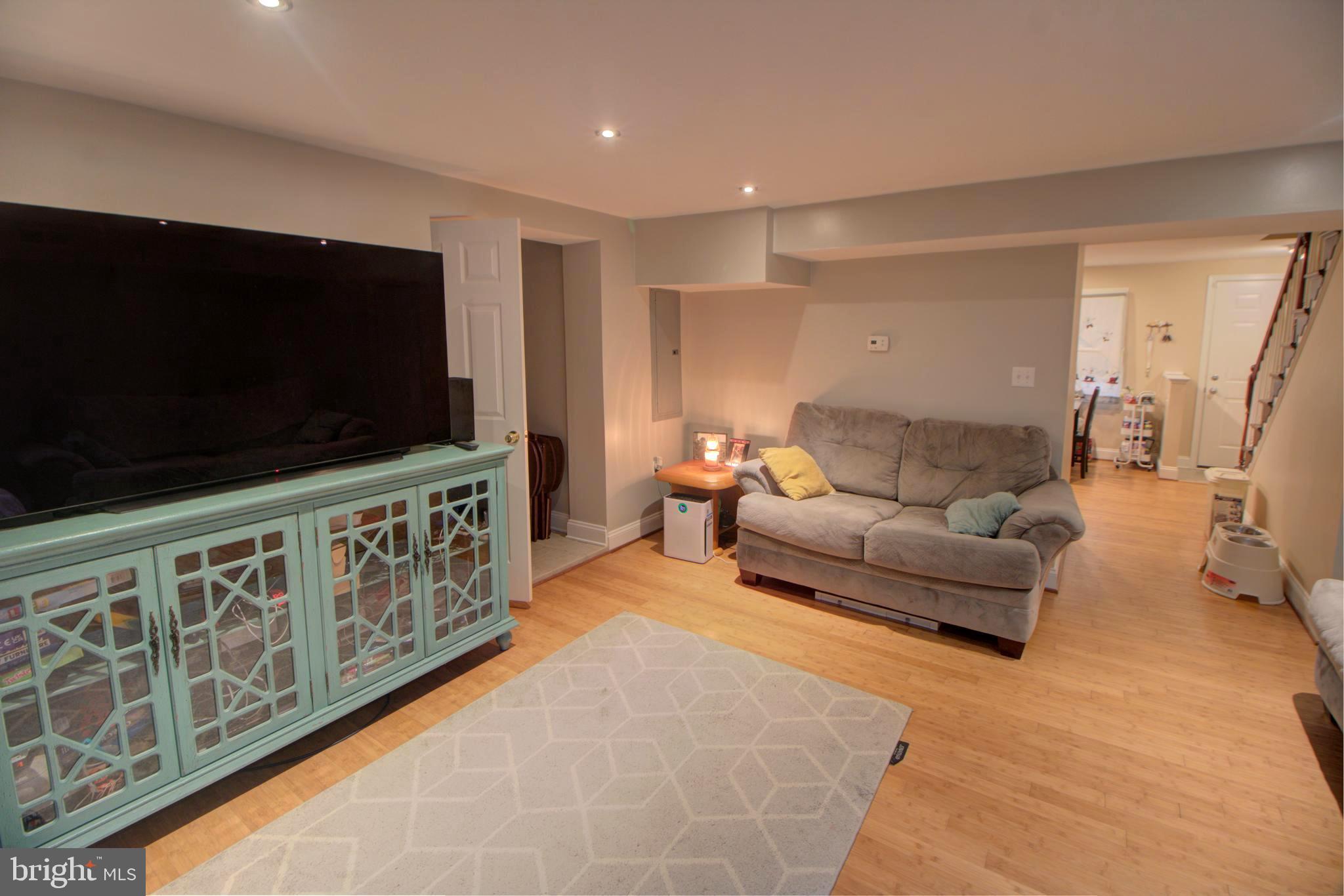RIVERVIEW - Residential