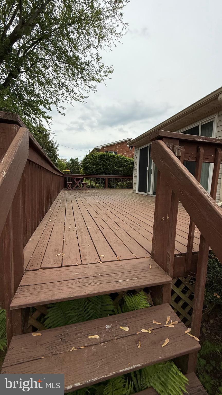 SUNSET ACRES - Residential