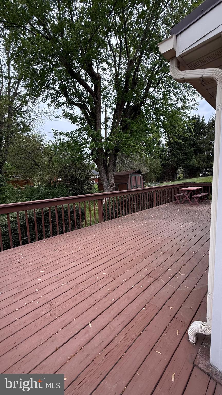 SUNSET ACRES - Residential