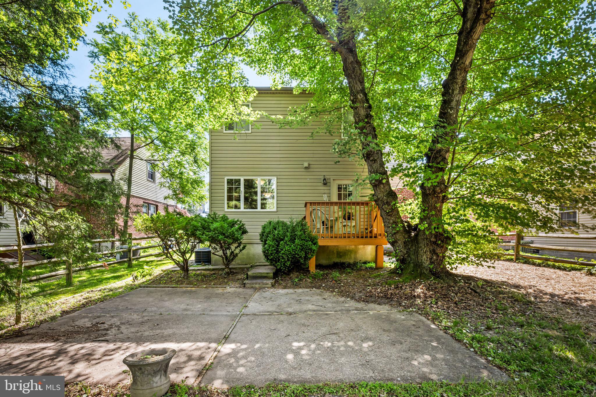 LUTHERVILLE - Residential