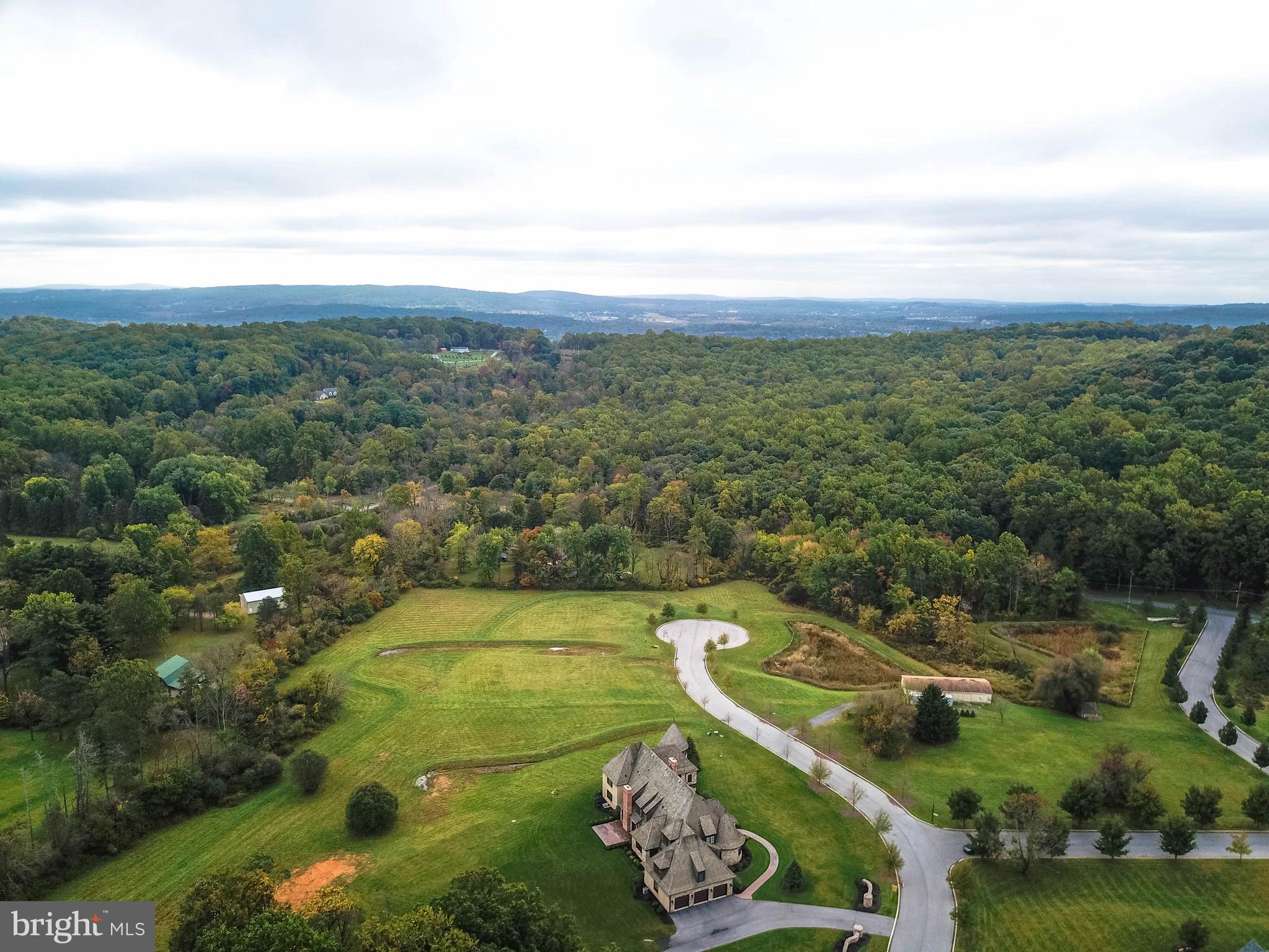 NEWPORT RIDGE - Land